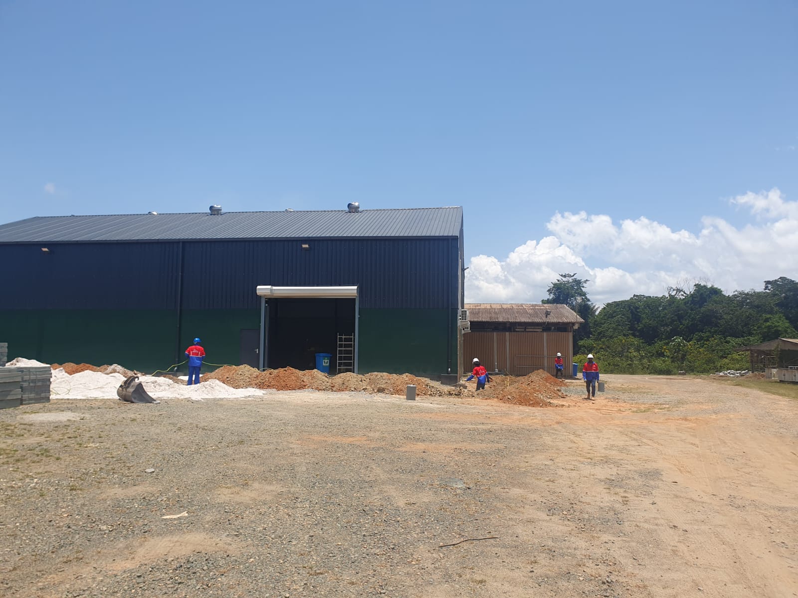 Aarding project new warehouse SPCS Afobaka