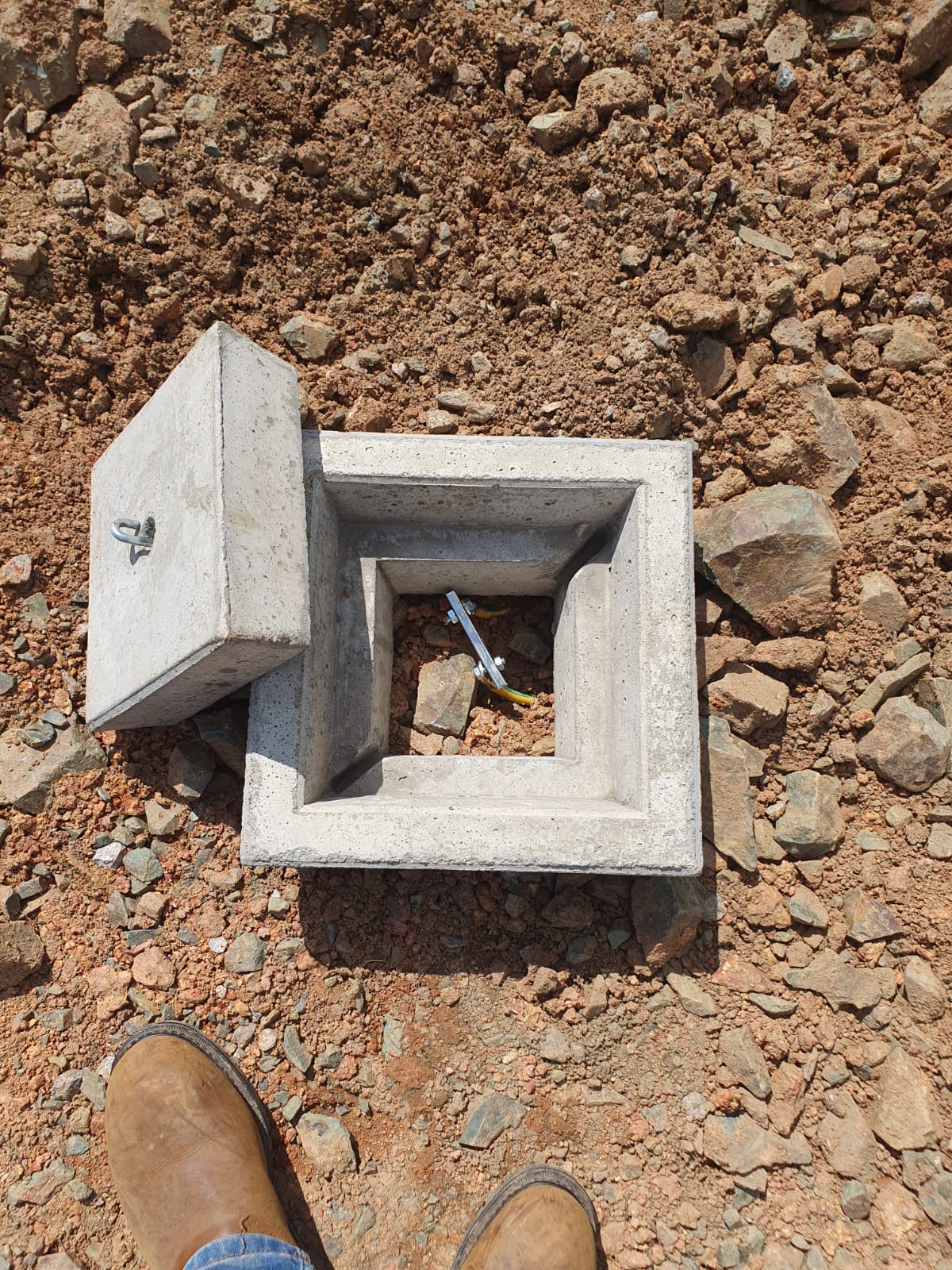 Aarding project new warehouse SPCS Afobaka16