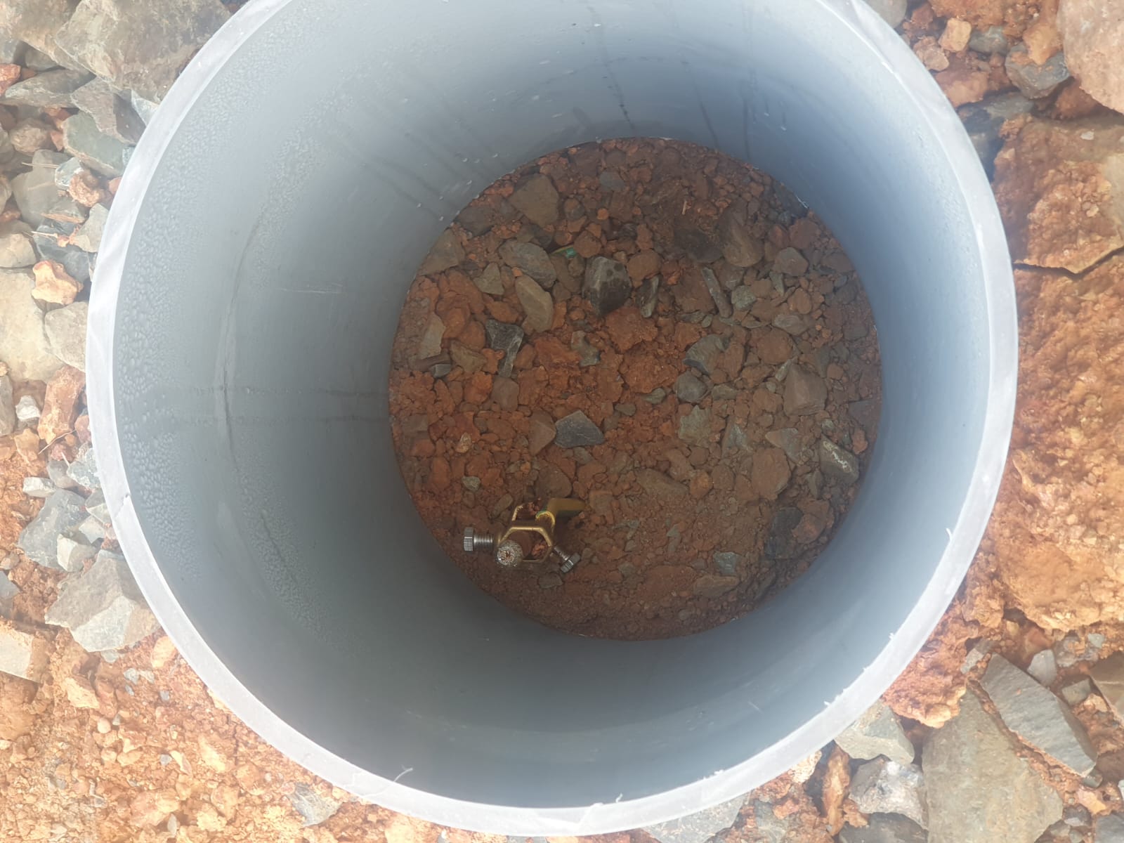 Aarding project new warehouse SPCS Afobaka07